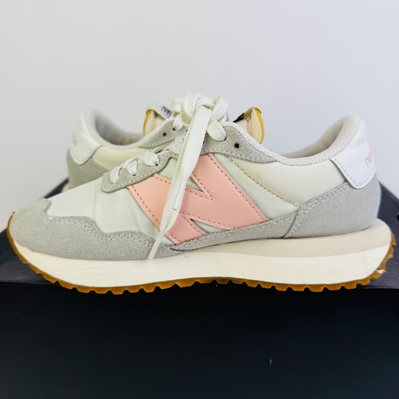 New Balance 237 Sea Salt Pink Suede Sneakers Shoes WS237GA Women's Size 6 B - Picture 10 of 12